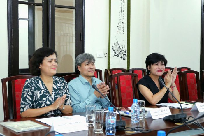 Các đại biểu tại tọa đàm
