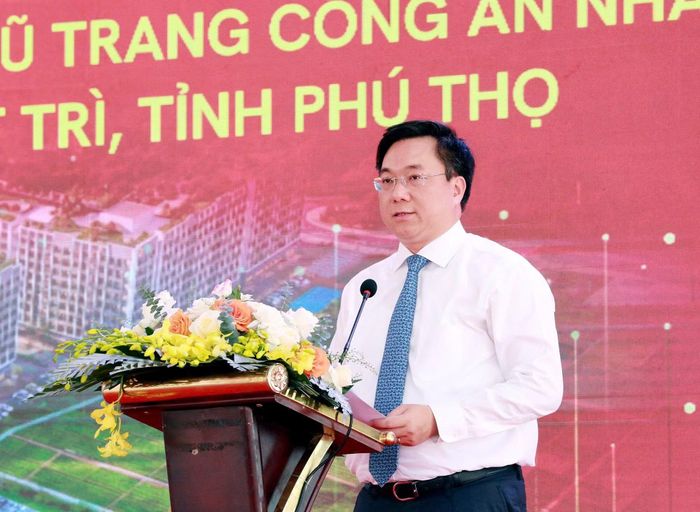 Chủ tịch UBND tỉnh Trần Duy Đông phát biểu tại lễ khởi công.