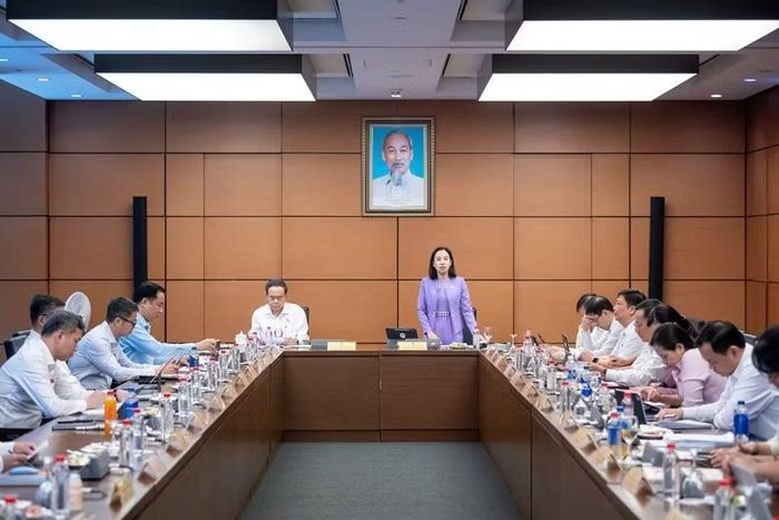 Quang cảnh thảo luận tại Tổ TP Hồ Chí Minh.