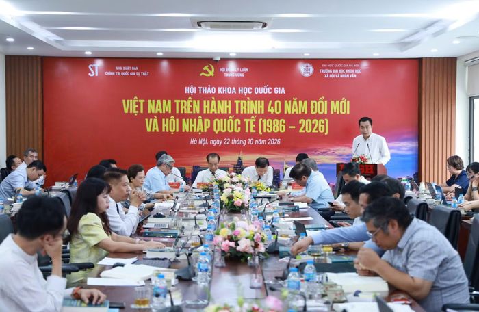 Các đại biểu thảo luận, làm rõ nhiều vấn đề trong hai phiên tham luận và thảo luận chung tại Hội thảo.