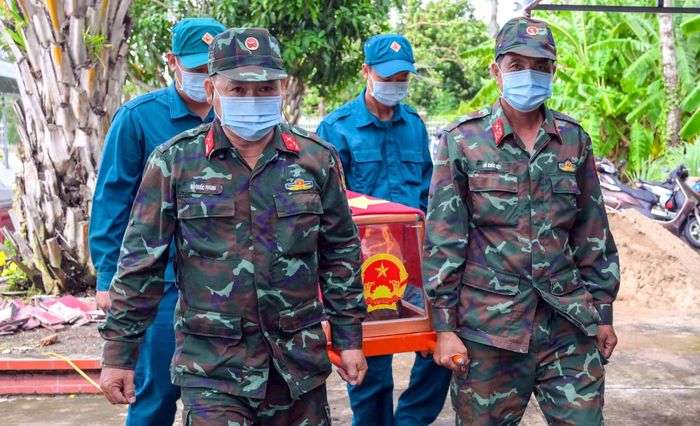 Công tác tìm kiếm, quy tập, xác định danh tính và lấy mẫu sinh phẩm hài cốt liệt sĩ của tỉnh An Giang đạt và vượt nhiều chỉ tiêu.