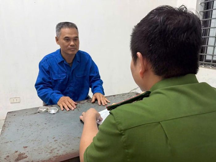 Các bị can Phùng Sơn Hải, Phó Giám đốc Công ty cổ phần đầu tư - thương mại 336 và Lưu Tiến Nguyên, nhân viên Công ty cổ phần đầu tư - thương mại 336.
