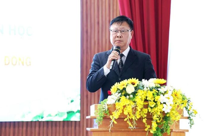 Phó Chủ tịch thường trực Hội Khuyến học tỉnh Lâm Đồng Đỗ Hoàng Tuấn phát biểu định hướng công tác khuyến học, khuyến tài, xây dựng xã hội học tập trong thời gian tới.