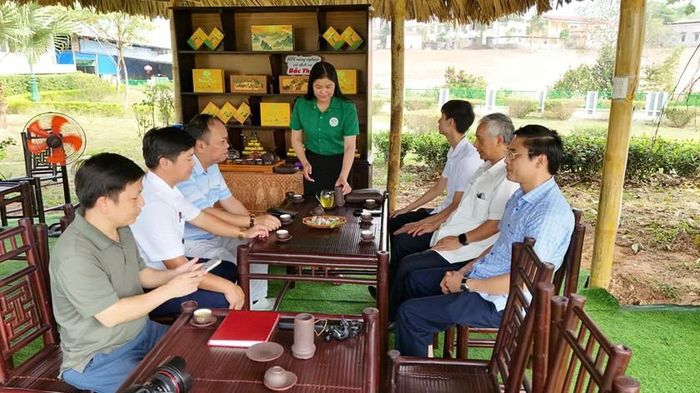 Những điểm thưởng trà tại Không gian văn hóa trà luôn được xã Tân Cương quan tâm, chú trọng.