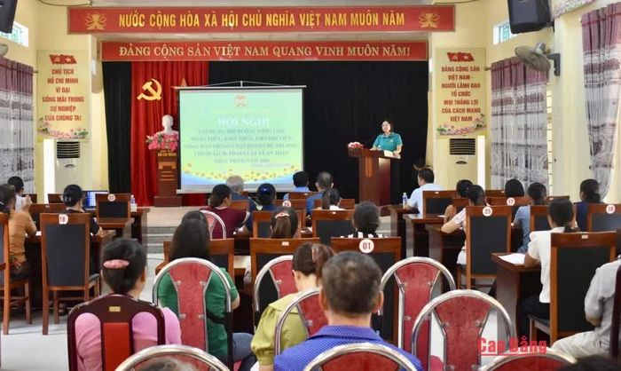 Các đại biểu dự hội nghị.