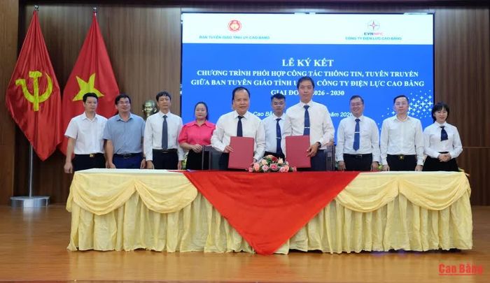 Ban Tuyên giáo Tỉnh ủy và Công ty Điện lực Cao Bằng ký kết chương trình phối hợp tuyên truyền giai đoạn 2026 - 2030.