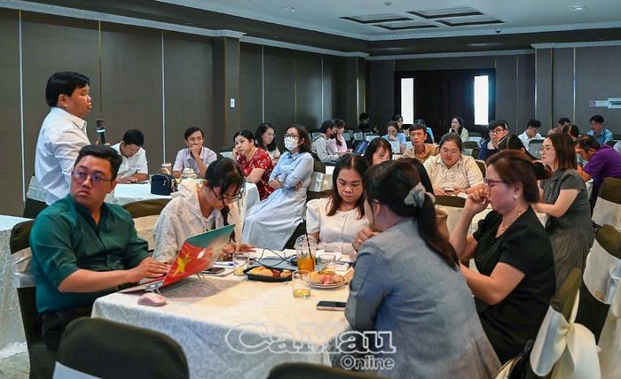 Quang cảnh lớp tập huấn sử dụng AI trong biên tập và xuất bản tác phẩm báo chí.