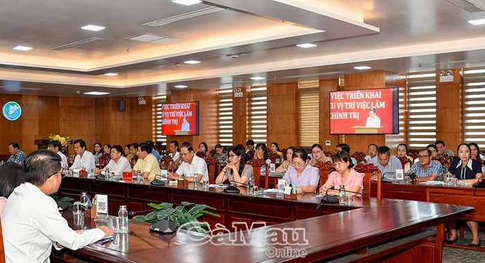  Các đại biểu tham dự hội nghị tại điểm cầu tỉnh Cà Mau.