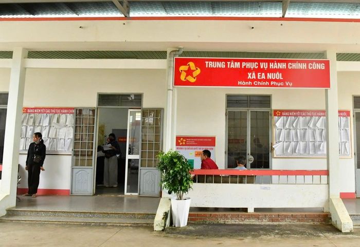 Trung tâm phục vụ hành chính công của xã Ea Nuôl. Ảnh: XUÂN HỒNG