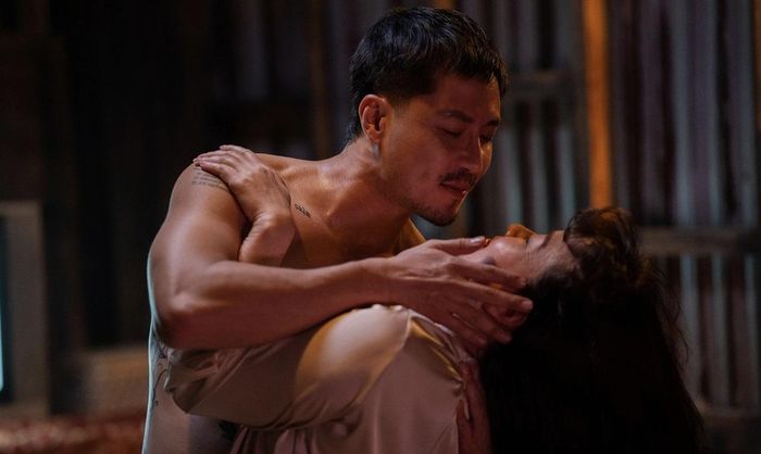 Cảnh thân mật giữa Thanh Sơn và Vân Dung. Ảnh: Đoàn phim cung cấp