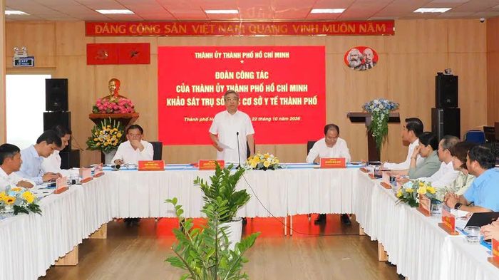 Quang cảnh buổi làm việc