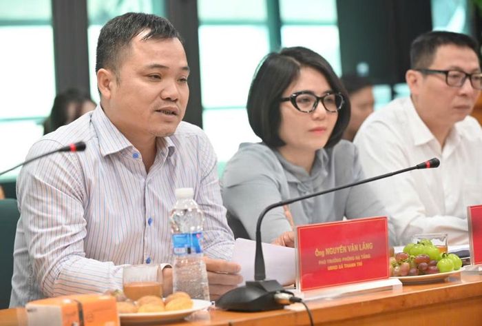 Ông Nguyễn Văn Lăng, Phó trưởng Phòng Kinh tế, hạ tầng UBND xã Thanh Trì. Ảnh: Phú Khánh.