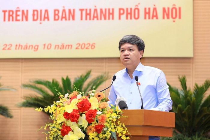Phó Chủ nhiệm Ủy ban Khoa học, Công nghệ và Môi trường của Quốc hội Tạ Đình Thi phát biểu tại phiên chất vấn. Ảnh: Thành Thái