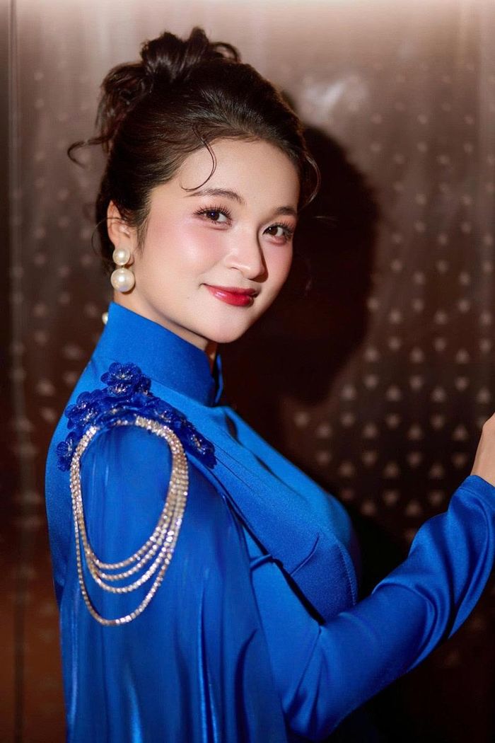 Đỗ Tố Hoa tên thật là Đỗ Thị Thanh Hoa, sinh năm 1992 tại Tuyên Quang.