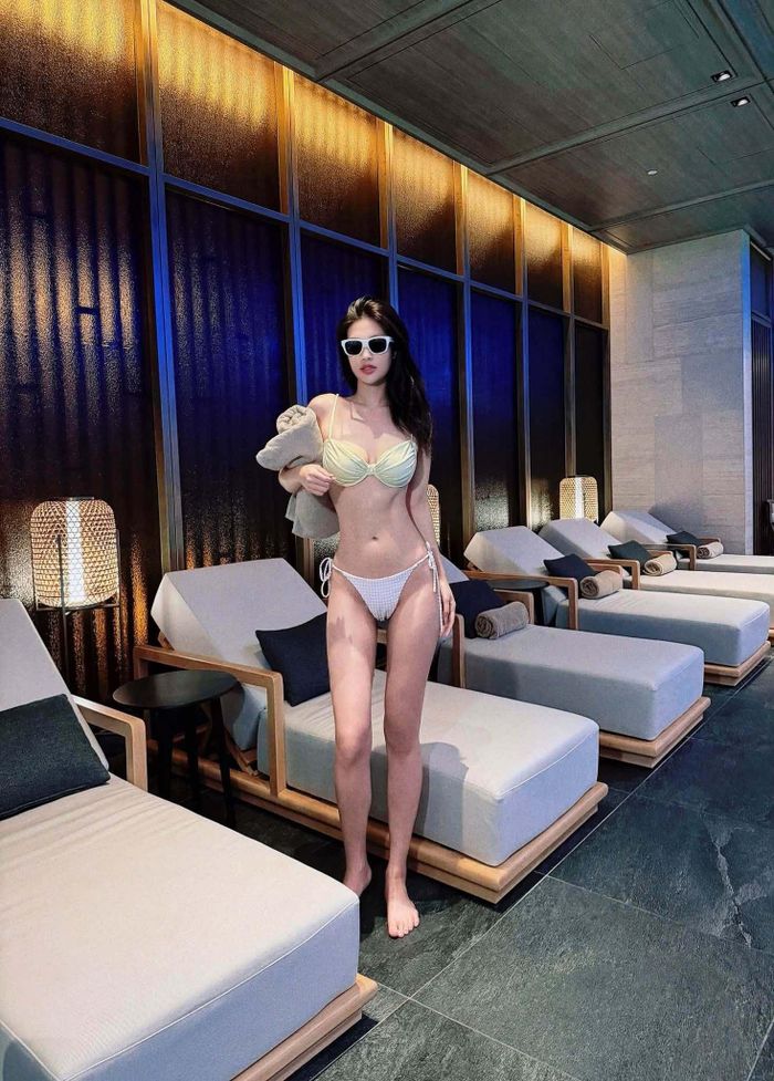 Thiên Ân chia sẻ, hiện cô hài lòng với cuộc sống và ưu tiên sự bình yên, thoải mái trong đời tư. Cô đang từng bước mở rộng con đường diễn xuất, thử sức với nhiều dạng nhân vật và không muốn chỉ được nhớ đến với danh hiệu hoa hậu.