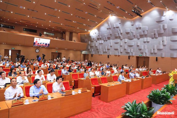Các đại biểu Trung ương, thành phố Hà Nội dự phiên chất vấn