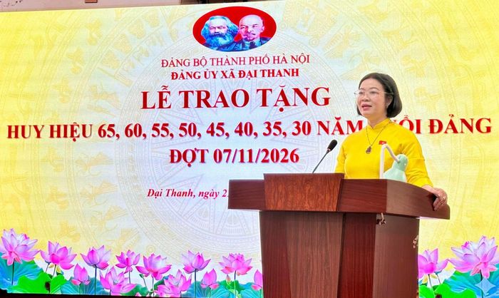 Phó Bí thư Thường trực Đảng ủy xã Đại Thanh Trần Thị Vân phát biểu tại buổi lễ. Ảnh: PV