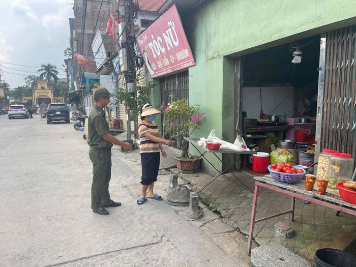 Bài học lấy người dân làm trung tâm phục vụ đã “giải” được khó khăn khi xây dựng văn minh đô thị tại xã Mê Linh. Ảnh: Hoa Hiệp