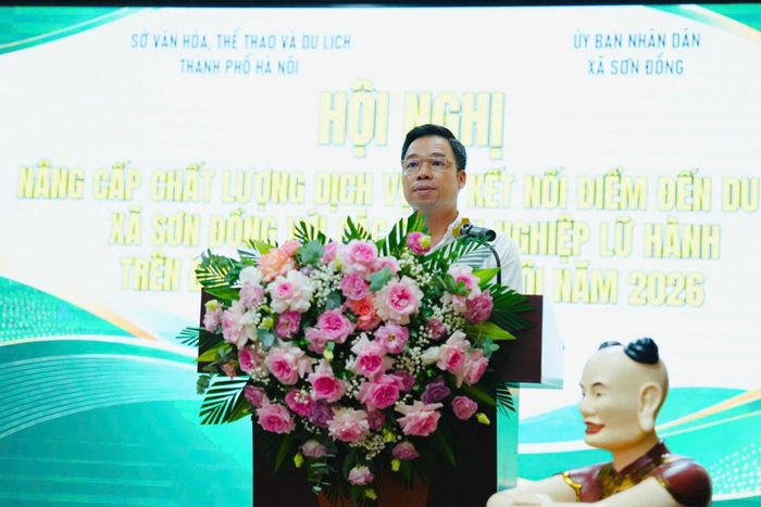 Phó Chủ tịch UBND xã Sơn Đồng Trịnh Văn Khánh phát biểu tại hội nghị. Ảnh: NS