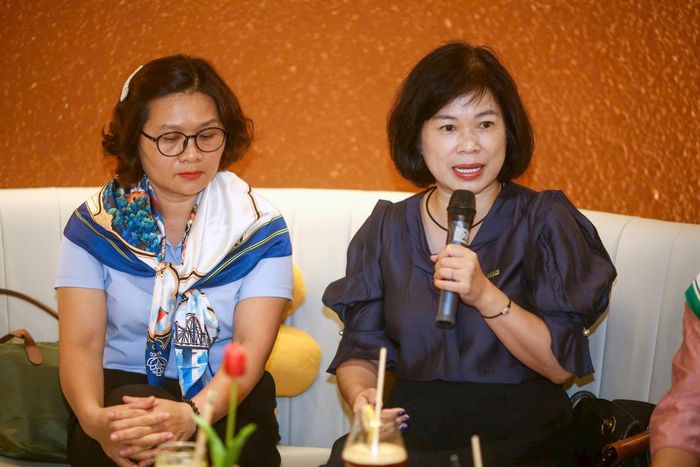 PGS.TS Nguyễn Ngọc Bích, Trưởng khoa Sức khỏe môi trường và nghề nghiệp, Trường Đại học Y tế công cộng cho rằng, cùng với hoàn thiện chính sách, doanh nghiệp cần tiếp tục đầu tư phương tiện kỹ thuật để giảm sức người. Ảnh: Khánh Huy