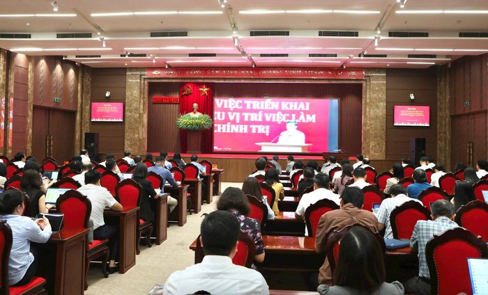 Quang cảnh hội nghị tại điểm cầu Thành ủy Hà Nội. Ảnh: Thanh Hải