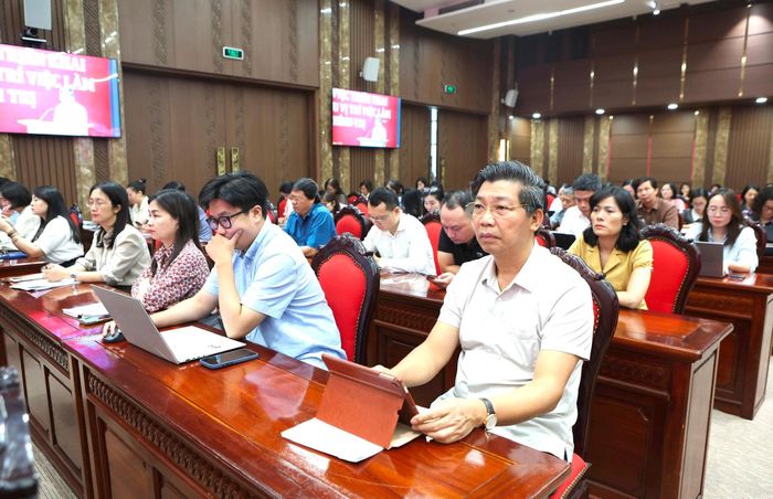 Các đại biểu tham dự hội nghị tại điểm cầu Thành ủy Hà Nội. Ảnh: Thanh Hải
