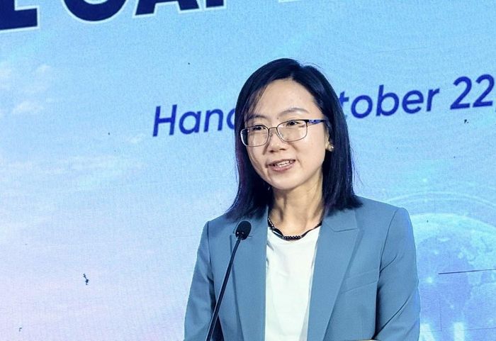 GS. Yi Mou, Phó Trưởng khoa Truyền thông và Báo chí, Đại học Giao thông Thượng Hải (Trung Quốc), phát biểu tại hội thảo. Ảnh: Kiều Thoan Thu