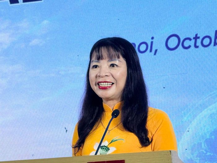 PGS.TS Đặng Thị Thu Hương, Phó Hiệu trưởng Trường Đại học Khoa học Xã hội và Nhân văn, phát biểu tại hội nghị. Ảnh: Kiều Thoan Thu