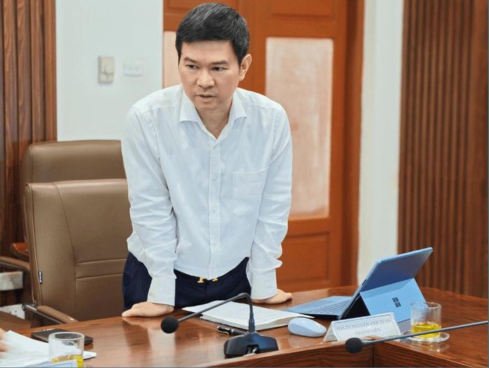 PGS.TS Nguyễn Anh Tuấn, Phó Giám đốc Sở Khoa học và Công nghệ thành phố Hà Nội phát biểu tại buổi làm việc. Ảnh: PV