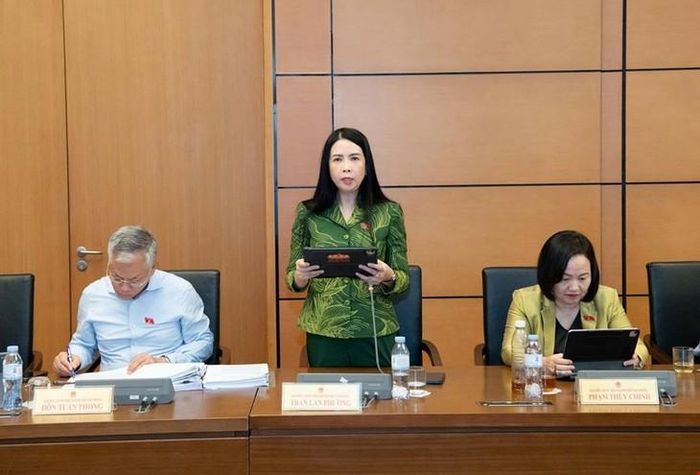 Đại biểu Trần Lan Phương, Đoàn ĐBQH tỉnh Lạng Sơn. Ảnh: Lâm Hiển