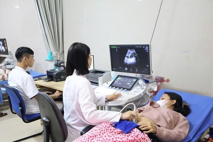 Phát hiện sớm dấu hiệu bất thường, tăng cơ hội tư vấn kịp thời.