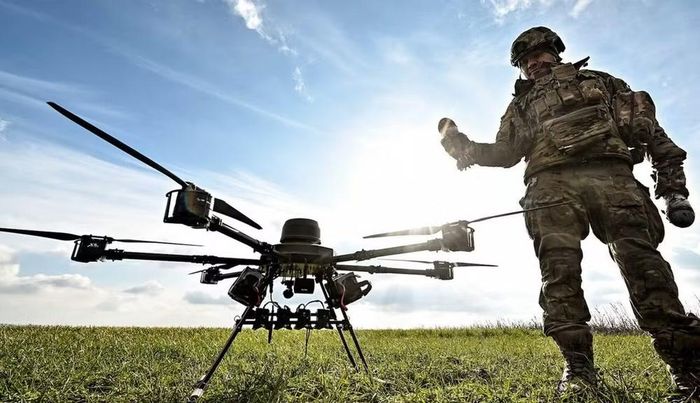 Ukraine cũng đang thử nghiệm các phương tiện chuyên dụng cho nhiệm vụ này, trong đó có UAV StarGate do công ty SkyFall phát triển.