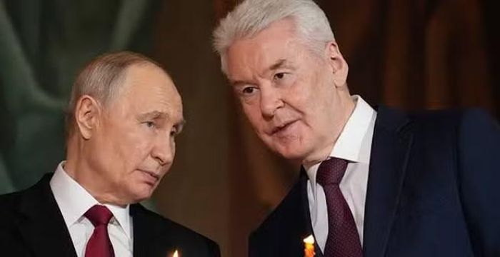 Thị trưởng Moscow Sergey Sobyanin cho biết 163 UAV hướng về thủ đô Nga, khiến 2 người bị thương. Giới chức một số tỉnh khác cũng thông báo có thương vong và thiệt hại do các cuộc tập kích.