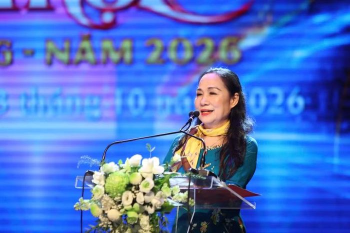 Nghệ sĩ Nhân dân Trịnh Thúy Mùi, Chủ tịch Hội Nghệ sĩ Sân khấu Việt Nam, Trưởng Ban Chỉ đạo Liên hoan phát biểu bế mạc