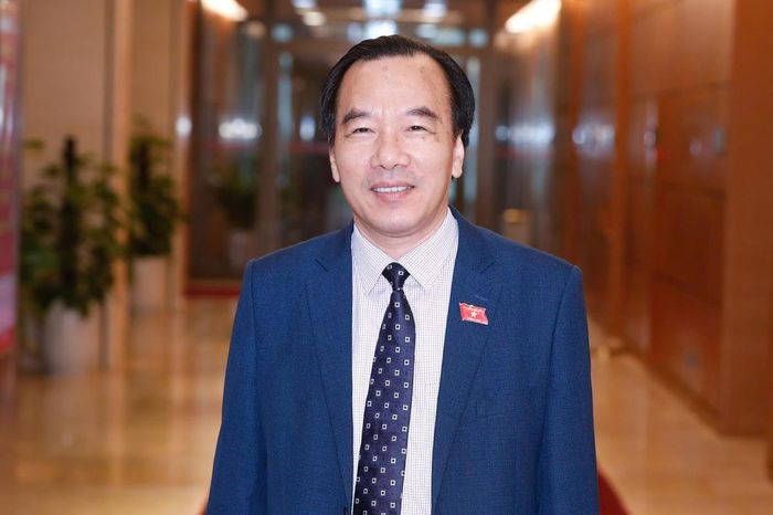 TS Ngô Sách Thực.