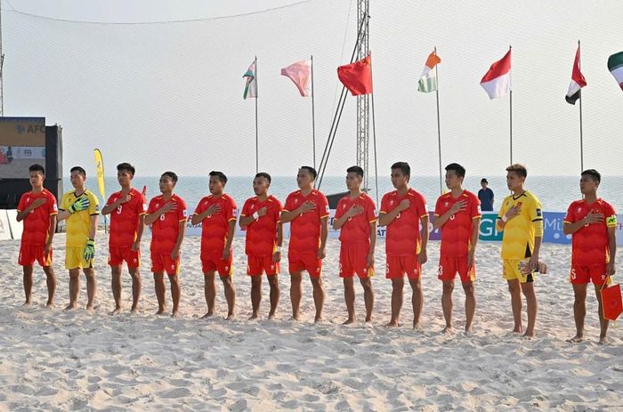 Đội tuyển bóng đá bãi biển Việt Nam tập trung chuẩn bị cho Giải bóng đá bãi biển châu Á 2026 với lực lượng nòng cốt từng tham dự Giải bóng đá bãi biển châu Á 2025