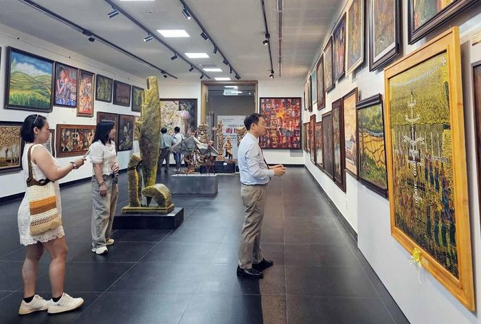 Triển lãm Mỹ thuật khu vực V (Nam miền Trung và Tây Nguyên) năm 2026 do tỉnh Gia Lai đăng cai, mở ra cơ hội cho hội viên giao lưu chuyên môn, thúc đẩy sự phát triển của mỹ thuật địa phương