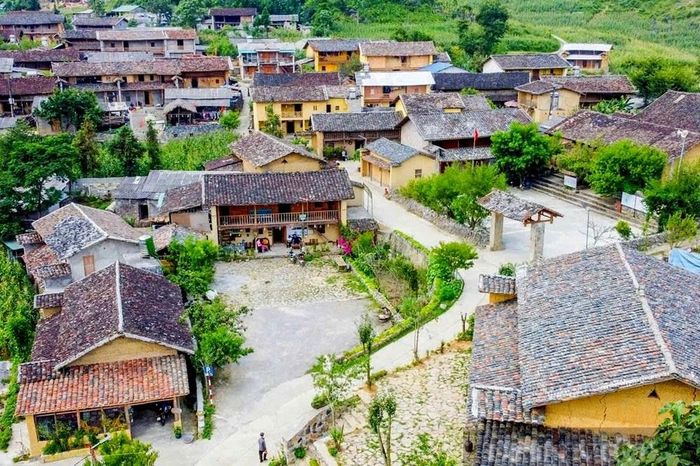 Trong 9 tháng đầu năm 2026, tỉnh Tuyên Quang đón hơn 3,24 triệu lượt khách, tổng thu từ khách du lịch ước gần 9.000 tỉ đồng. Ảnh: Sở VHTTDL Tuyên Quang