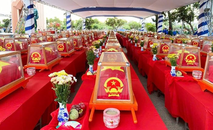 Lễ viếng, truy điệu và an táng hài cốt liệt sĩ tại Nghĩa trang Liệt sĩ Dốc Bà Đắc tỉnh An Giang