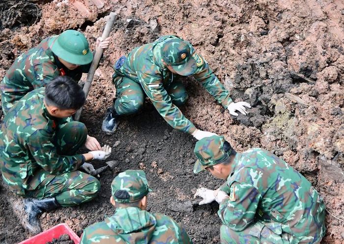 Công tác tìm kiếm, quy tập hài cốt liệt sĩ đang tiếp tục được triển khai với tinh thần trách nhiệm cao