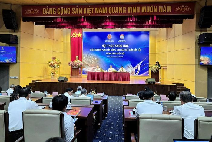 Hội thảo có sự tham dự của đông đảo các chuyên gia, nhà quản lý, nhà khoa học