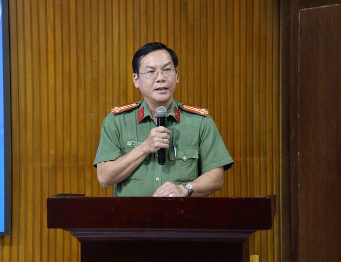 Thượng tá Trần Văn Đông, Phó Trưởng phòng An ninh chính trị nội bộ (PA03) phát biểu
