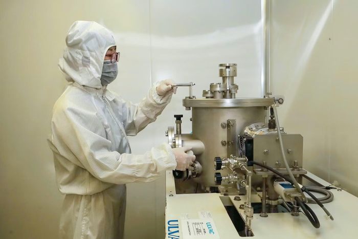 Hoạt động nghiên cứu tại Viện Khoa học Vật liệu, Viện Hàn lâm Khoa học và Công nghệ Việt Nam. (Ảnh: XUÂN KỲ)