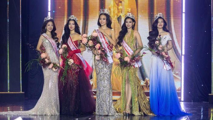 Top 5 Miss Charm Vietnam 2026. (Ảnh: Ban tổ chức cung cấp)