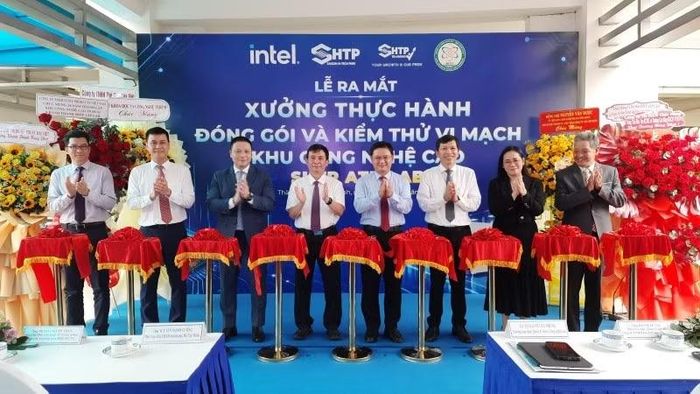 Nghi thức khánh thành SHTP ATP Lab. (Ảnh: CAO TÂN)