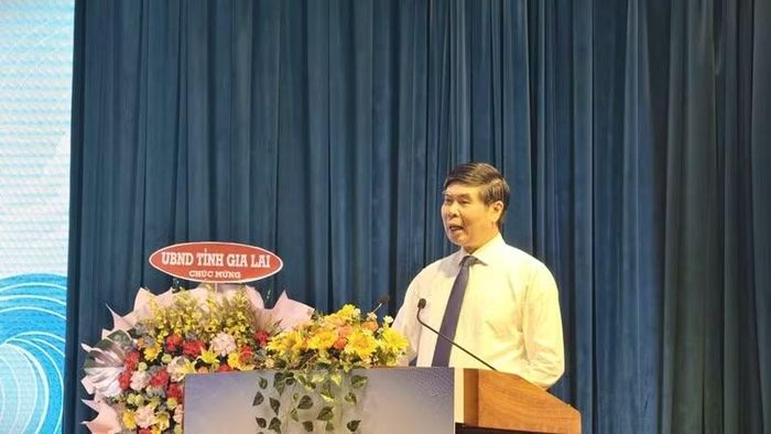 Phó Chủ tịch Ủy ban nhân dân tỉnh Gia Lai Lâm Hải Giang phát biểu khai mạc hội thảo. (Ảnh: Lương Tùng)