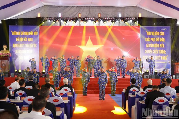 Các tiết mục văn nghệ.