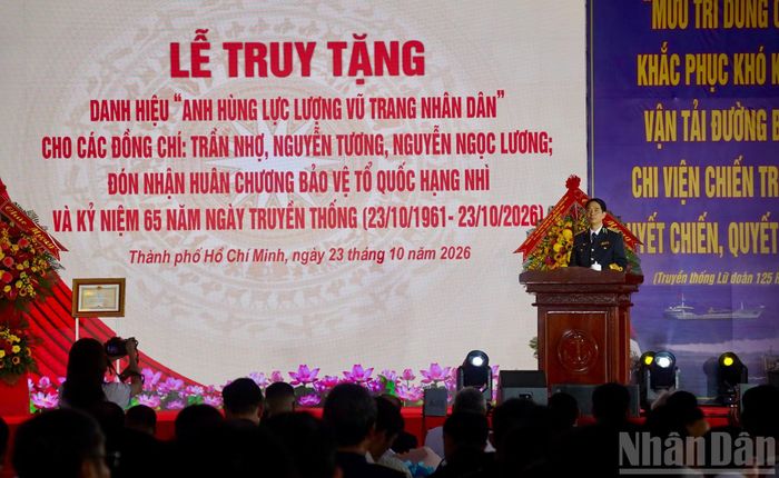 Đồng chí Nguyễn Tương từng làm chính trị viên các tàu C235, C210 và C100, tham gia nhiều chuyến vận chuyển vũ khí vào miền nam. Trong chuyến tàu C235 vào Hòn Hèo, Khánh Hòa (cuối tháng 2/1968) trước sự bao vây của nhiều tàu chiến và máy bay đối phương, đồng chí cùng thuyền trưởng Nguyễn Phan Vinh chỉ huy cán bộ, chiến sĩ chiến đấu và hy sinh.