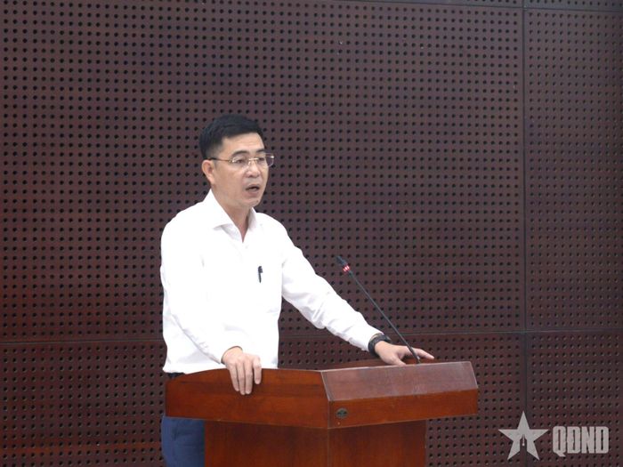 Đồng chí Nguyễn Đức Bình, Chánh văn phòng UBND TP Đà Nẵng chủ trì họp báo quý III năm 2026.