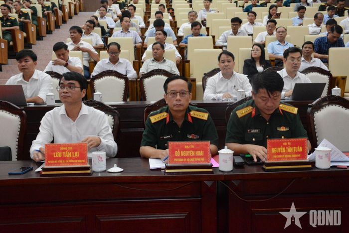 Các đại biểu tham dự hội nghị.
